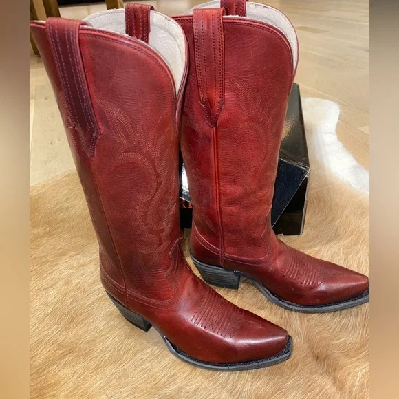 FREEBIRD red leather cowboy boots, size